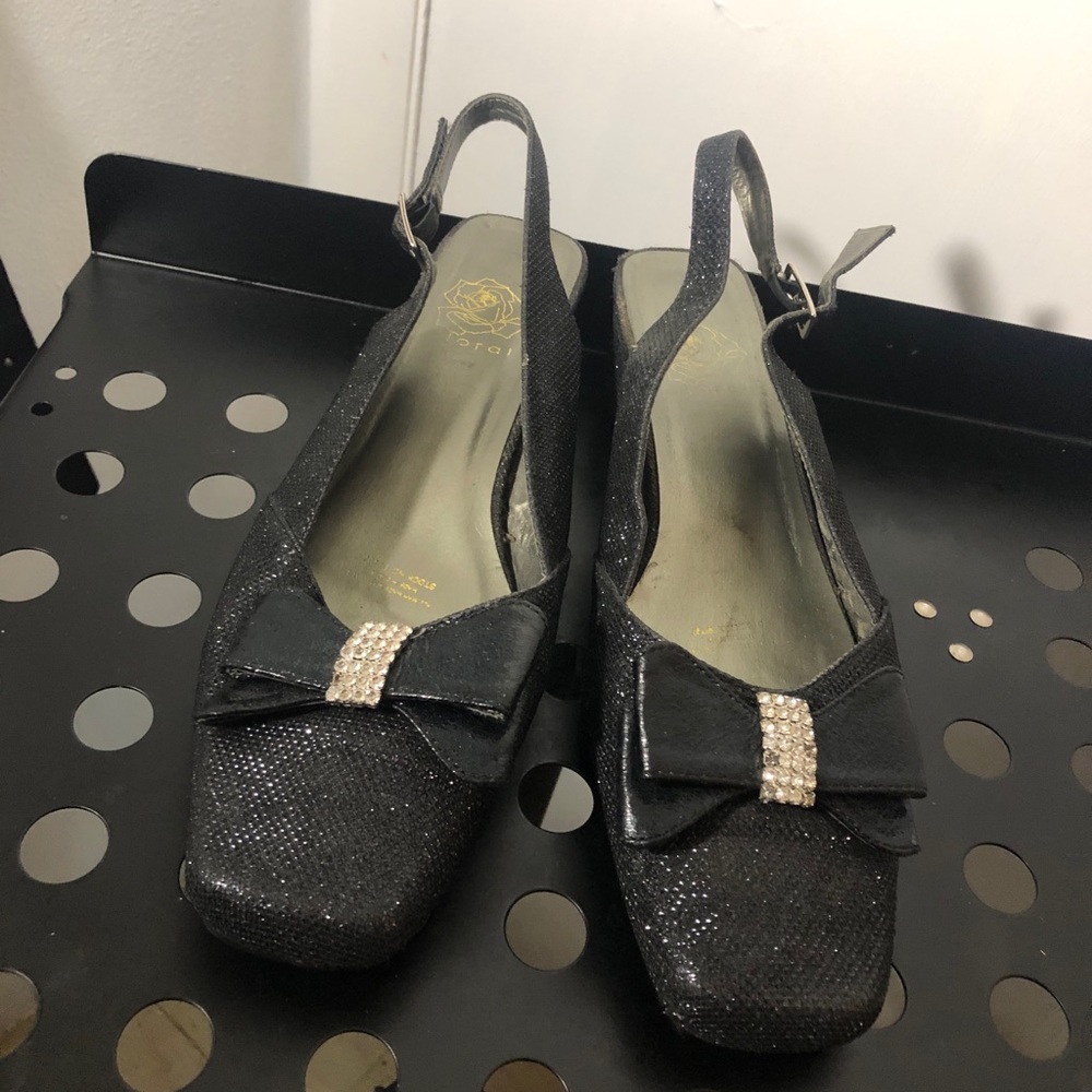 SPARKLY BLACK SHOES